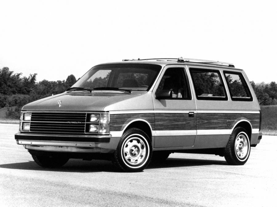  Plymouth Voyager 1984 года  (фото 20 из 21)